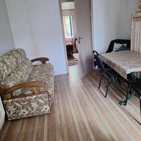 Lux-2-Or-1- Persons Irodion Evdoshvili Street #15 Koutaïssi Extérieur photo